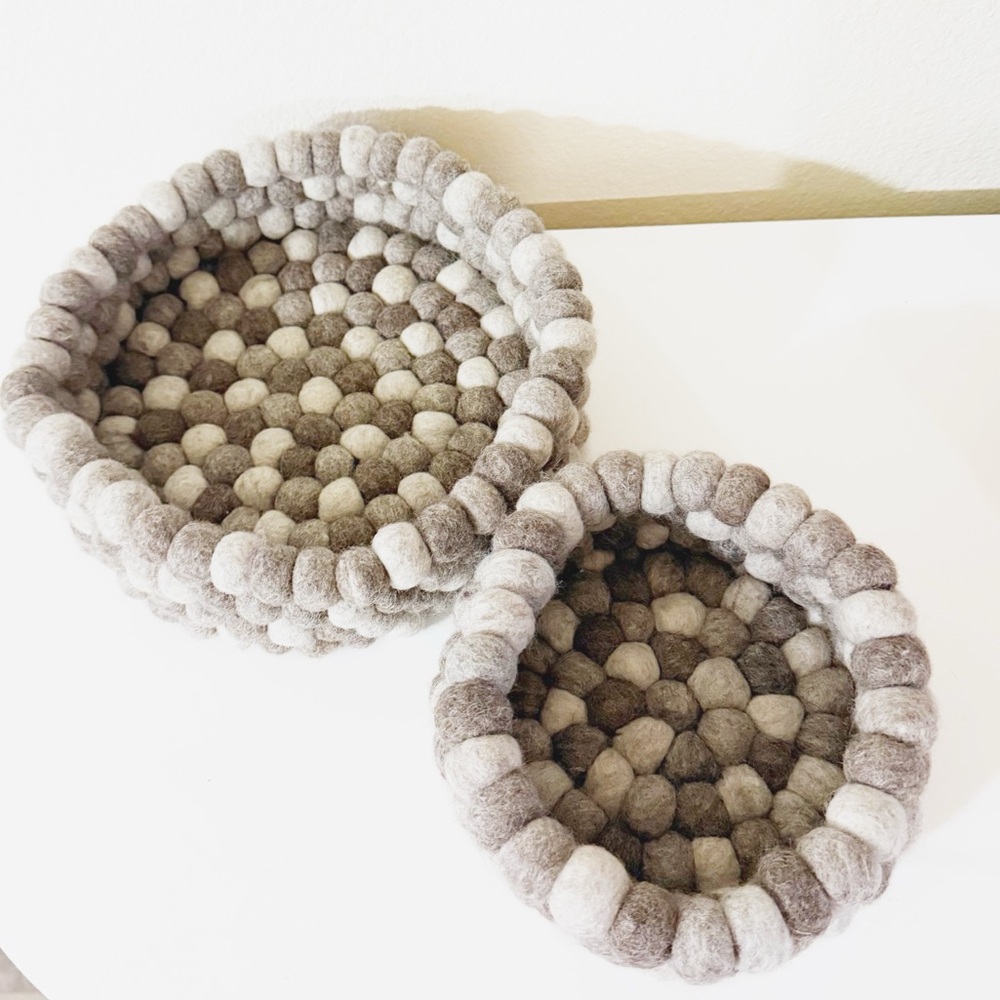TJ Maxx Marshalls Global World Felted Wool Balls Nesting Bowls Set of 2 - Picture 2 of 8